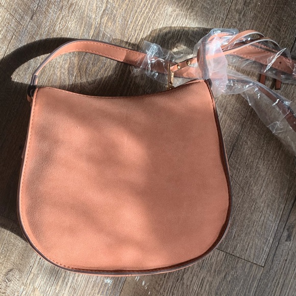 NWT JustFab Crossbody Purse - Picture 3 of 3